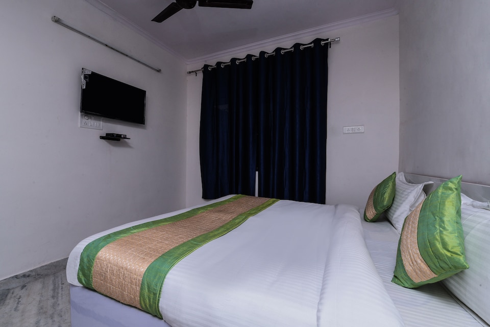 Flagship 15624 Hotel Raspari, Dwarka Delhi, Delhi