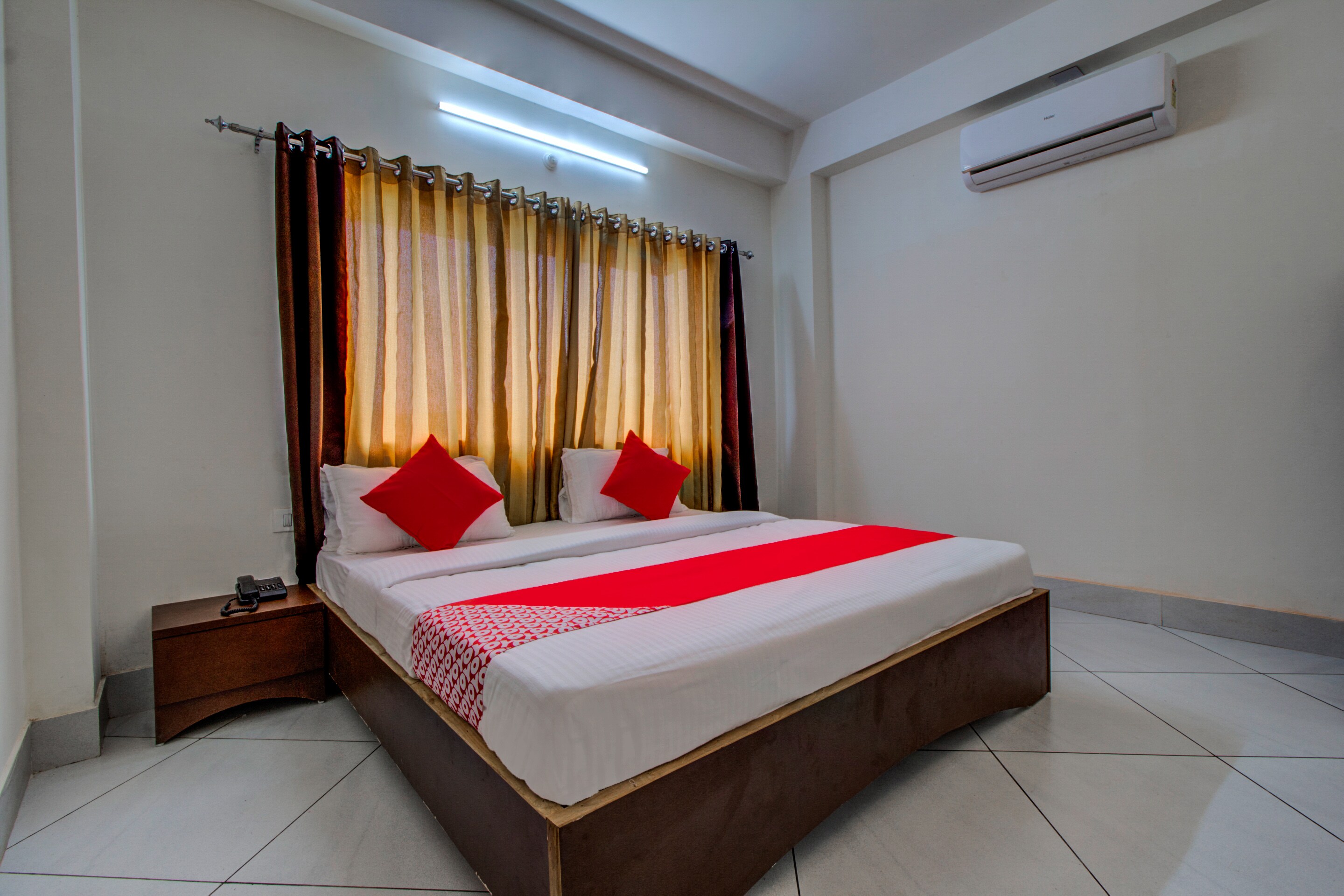 Hotels near Tea Gardens Salbari  Siliguri  Room     2345 night