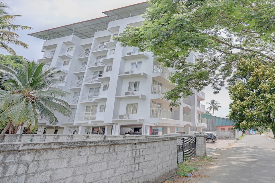 OYO Home Luxe 15660 Modern 1BHK Near Lulu Mall, Edapally Kochi, Kochi