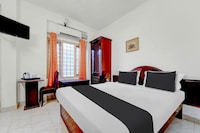 Super Collection O Chalai Bazaar Near Railway Station Formerly Galaxy Inn