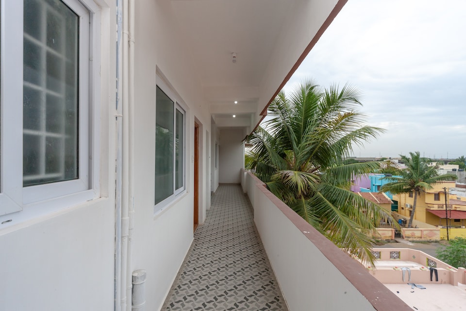 Live as COM384, Tirchy Road Coimbatore, Coimbatore