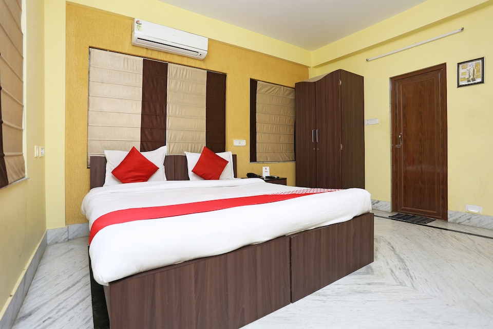 Collection O 2715 Bellanzo, Rajarhat Kolkata, Kolkata