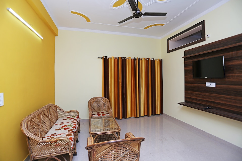 OYO Home 15712 Home Spacious 2bhk Near Sahastradhara Crossing, Sahastradhara Road, Dehradun