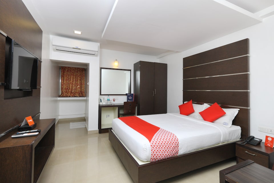OYO 15714 Nachiappa Residency, Mylapore, Chennai