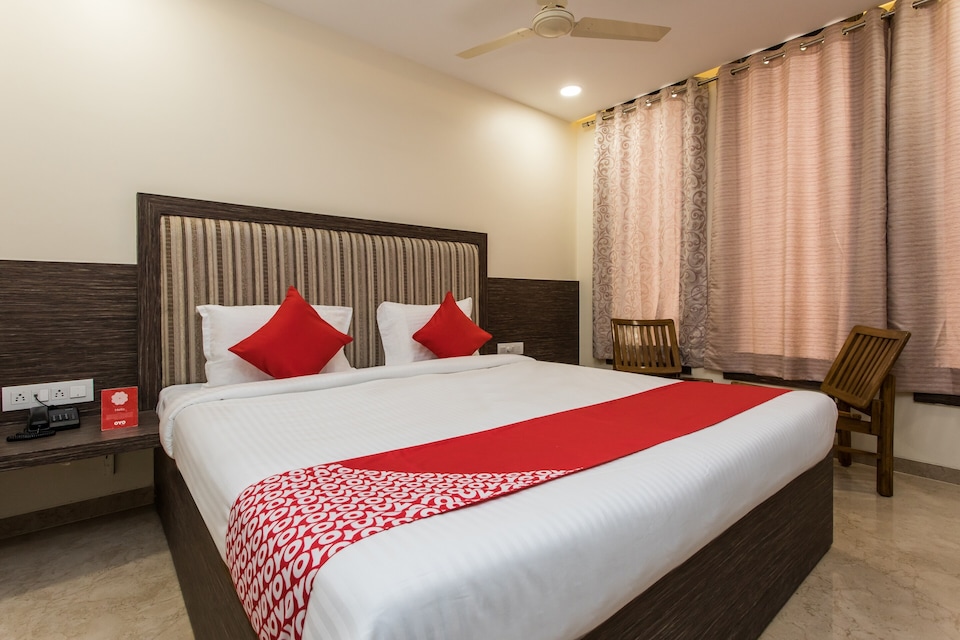 OYO 15730 Ss Regency Anmex, radission square, Indore