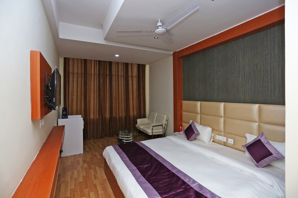 OYO 15731 Corpo Residencia, Medanta, Gurgaon