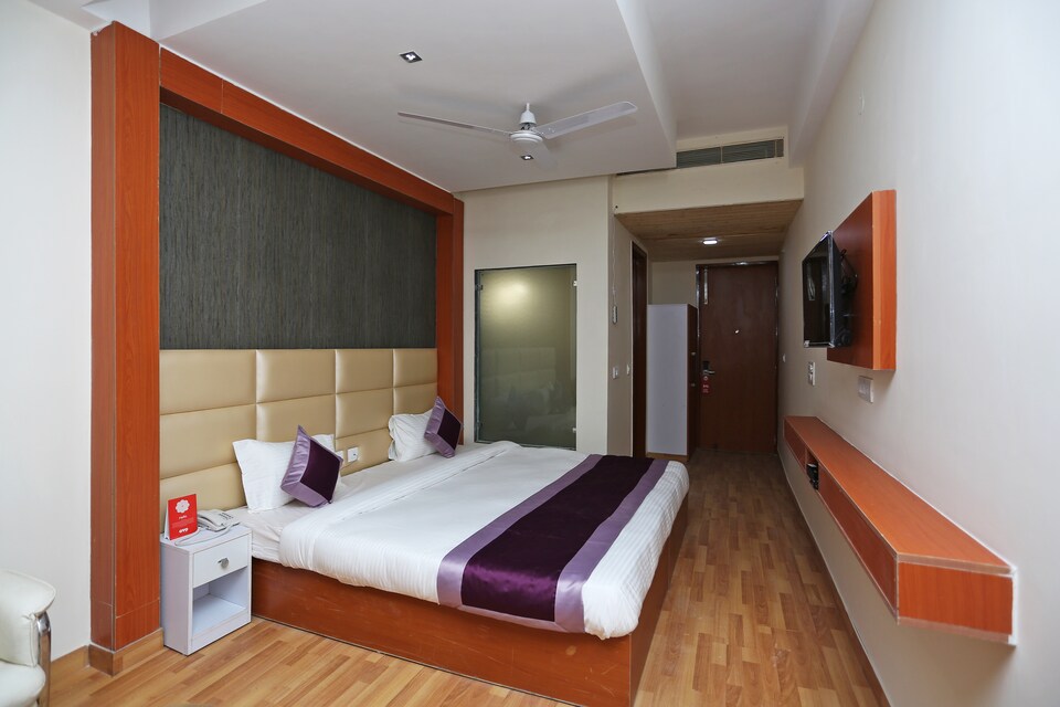 OYO 15731 Corpo Residencia, Medanta, Gurgaon