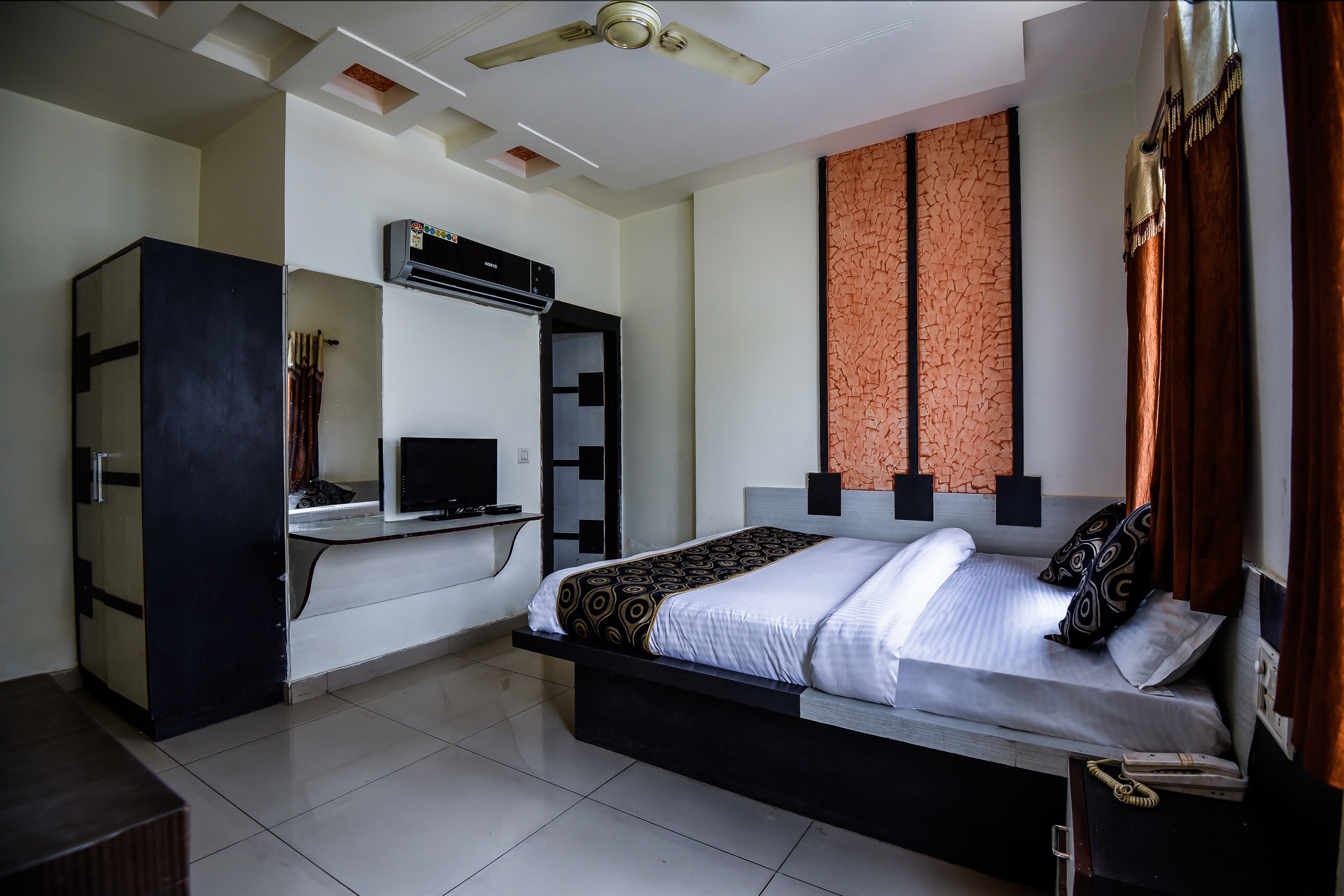 【oYo】 ALPINE DAF9Z OYO Flagship Hotel Alpine Inn, Flagship Agra, Book @ ₹592 - OYO