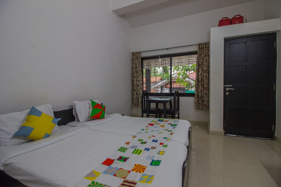 OYO Home 15774 Modern Studio Hill View, Anjuna Vagator Goa, Goa