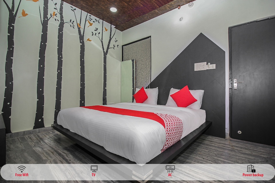 OYO 15783 Hotel Shree Kanji Palace, Sikar Road Jaipur, Jaipur