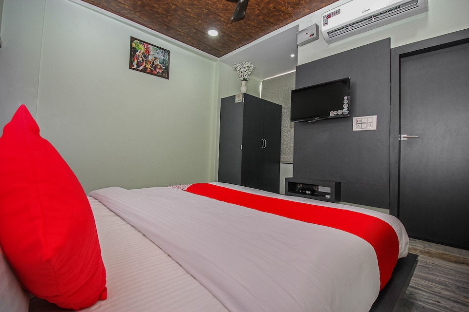 OYO 15783 Hotel Shree Kanji Palace, Sikar Road Jaipur, Jaipur