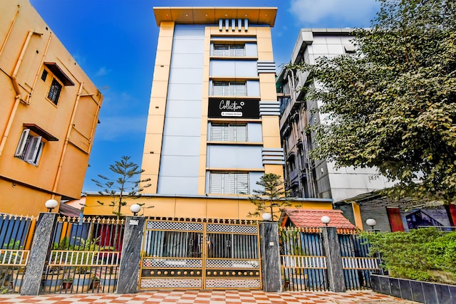 Super Collection O SF Road Siliguri Formerly Jyoti Hotel