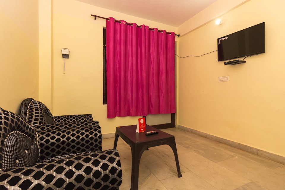 OYO Home 15790 Peaceful Singh Villa 2bhk, Dharamshala, Dharamshala