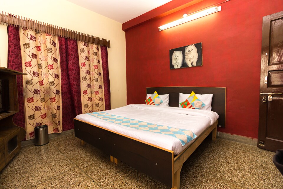 OYO Home 15793 Exotic Appartment 2 BHK, Dharamshala, Dharamshala