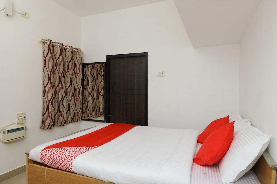 OYO 15796 The Haven Service Aparments, Mylapore, Chennai