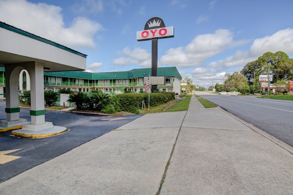 Rise Inn by OYO US 441, Douglas GA, Douglas GA
