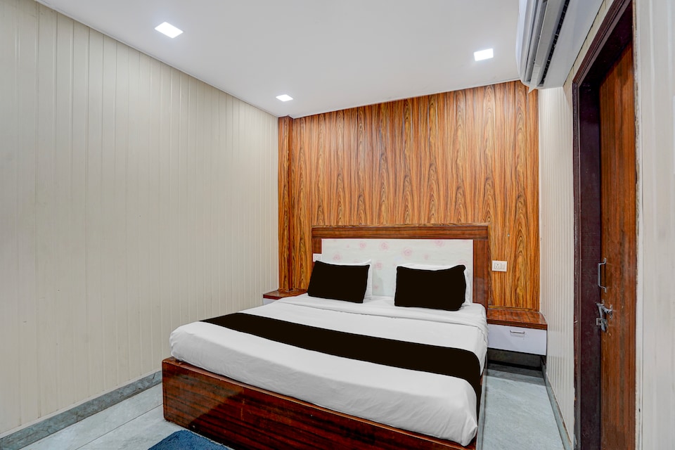 Hotel O vibe stay inn, Rohini Delhi, Delhi