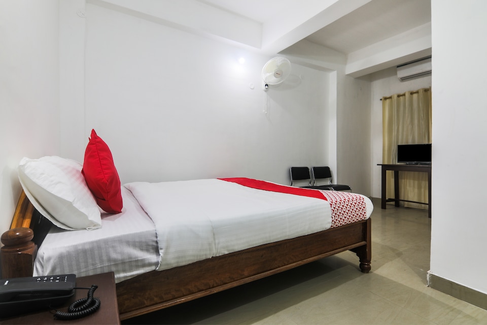 OYO Flagship 15828 Neexotica Azara, ISBT Guwahati, Guwahati