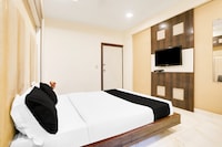 Hotel O Vanya Palace