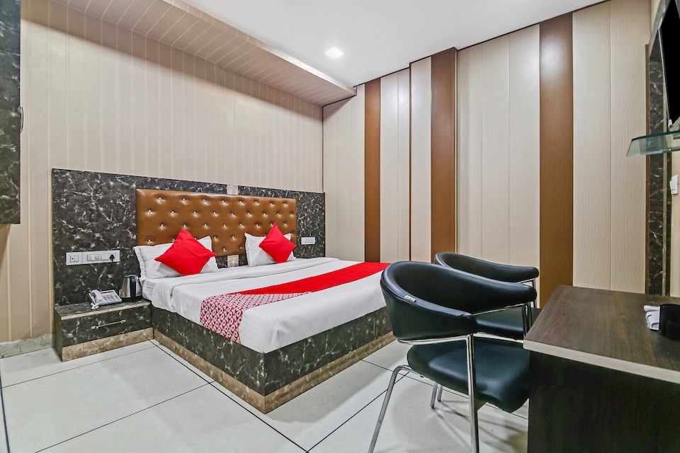 OYO 15846 Hotel KC, Hisar, Hisar