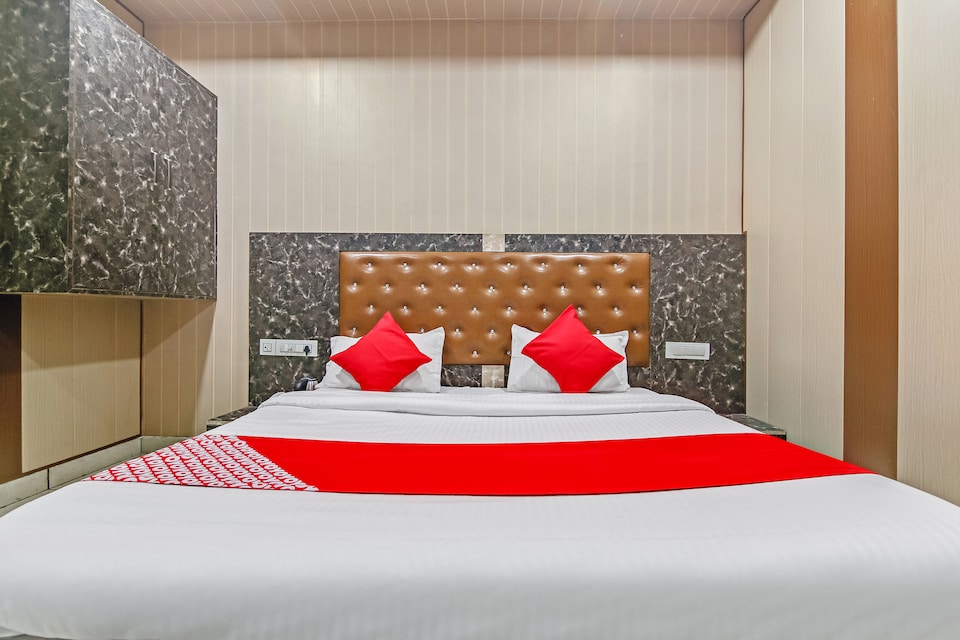 OYO 15846 Hotel KC, Hisar, Hisar