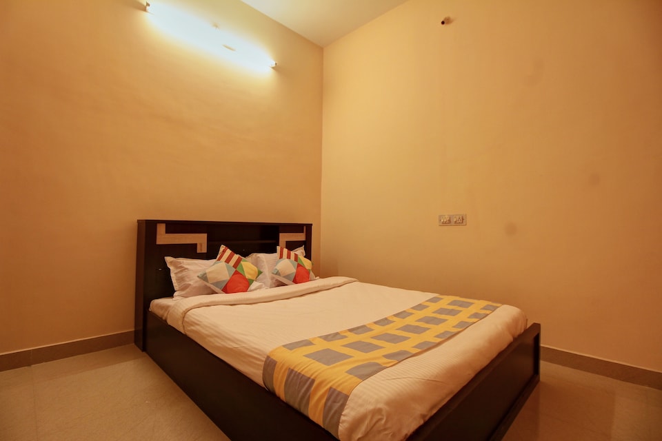 OYO Home 15849 Elegant 2BHK, Pondicherry City Centre, Pondicherry