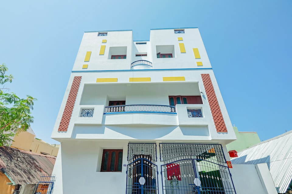 OYO Home 15851 Elite 1bhk Muthialpet, Pondicherry City Centre, Pondicherry