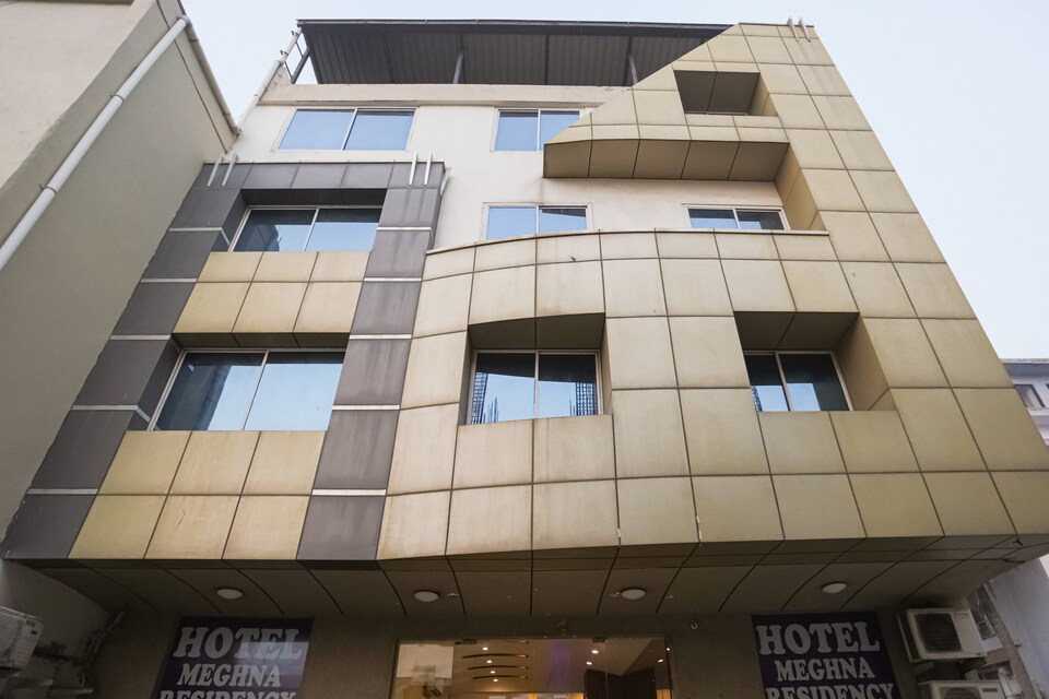 OYO Townhouse 823 Green Leaf, Old Gurgaon, Gurgaon