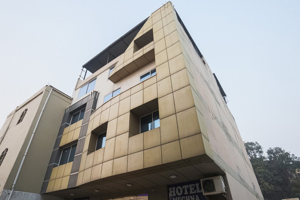 OYO Townhouse 823 Green Leaf, Old Gurgaon, Gurgaon