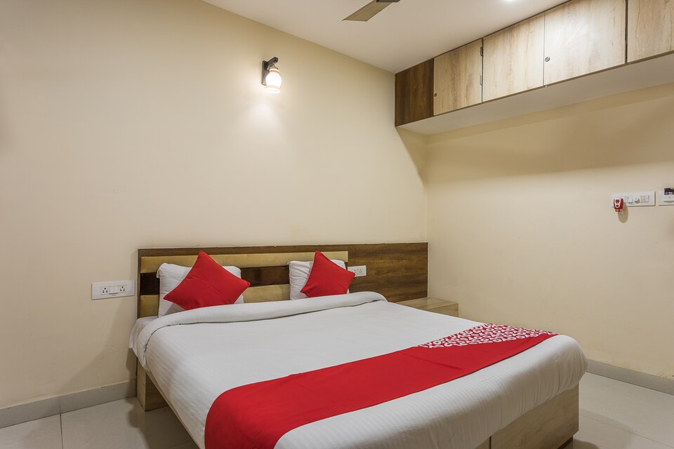 Capital O 15855 The Tripti, Vijay Nagar Indore, इंदौर