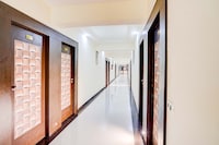 Collection O Infocity Metro Station Gandhinagar Formerly Hotel Grand Krishna