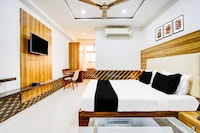 Super Collection O Infocity Metro Station Gandhinagar Formerly Hotel Grand Krishna