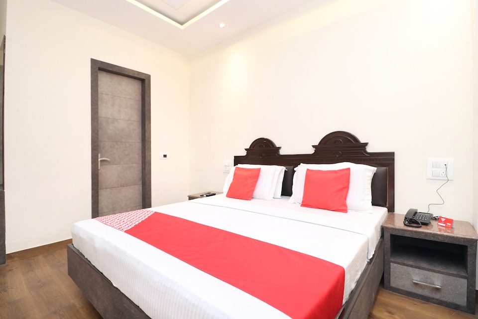 OYO 15890 Hotel Sunciti Extension, Mall Road Bathinda, Bathinda