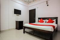 OYO Hotel Jal Mahal Haveli