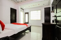 OYO Hotel Jal Mahal Haveli