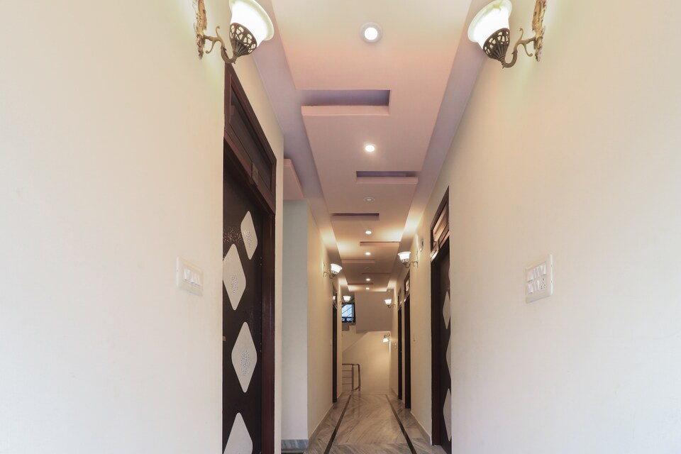 Collection O 15917 Moon Stone, Amer, Jaipur