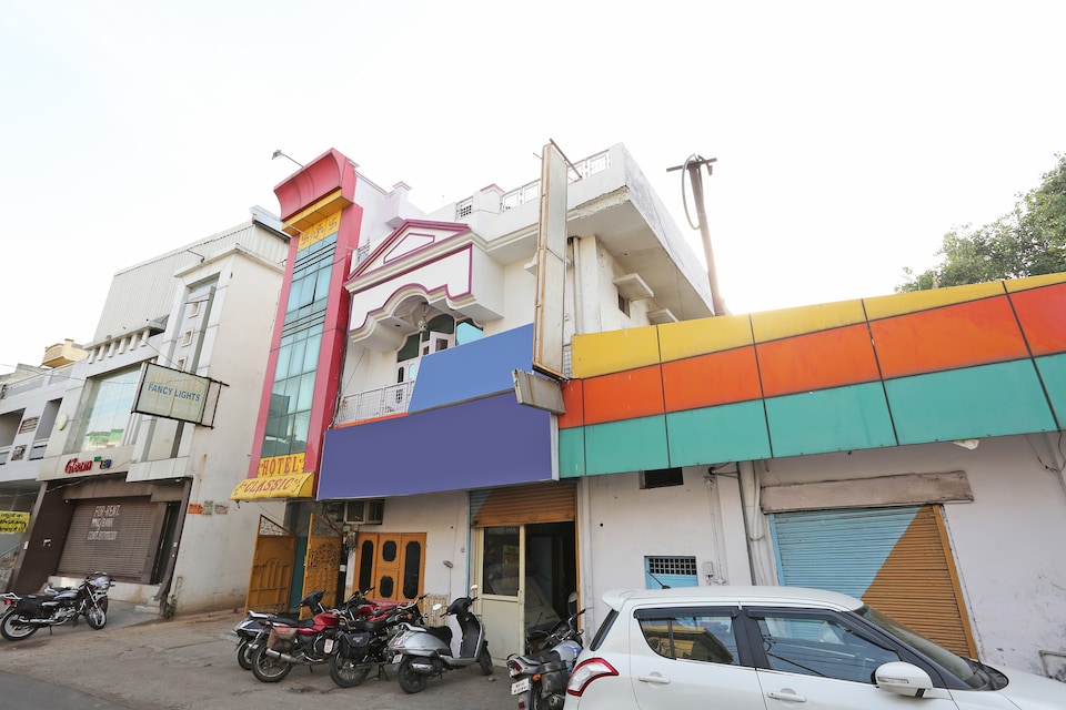OYO 15920 Hotel Classic, Meerut, Meerut