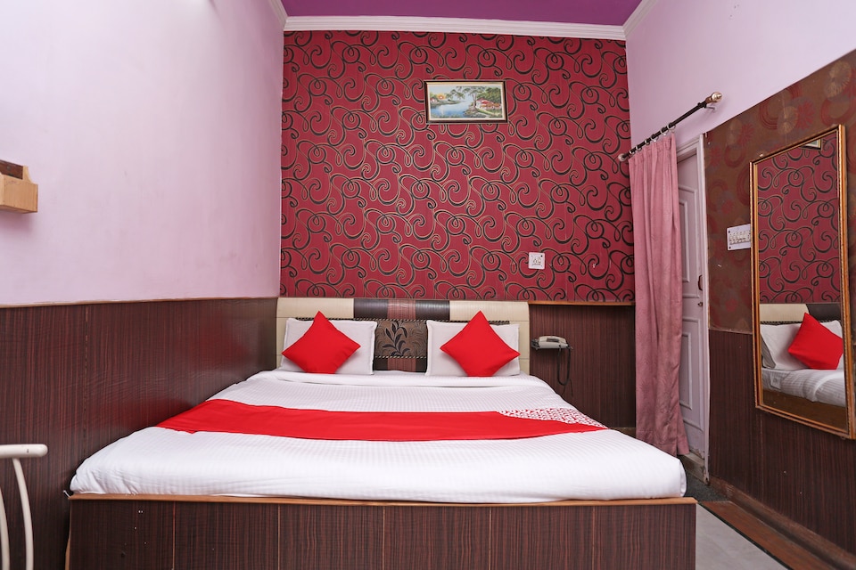 OYO 15920 Hotel Classic, Meerut, Meerut