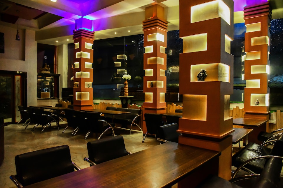 OYO 15921 Hotel Golden Rock, Pimpri Pune, Pune