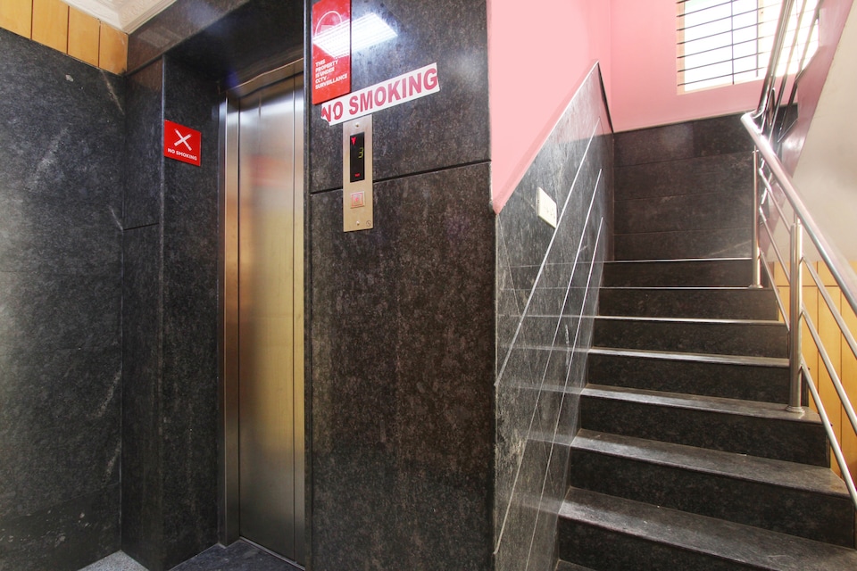 OYO 15926 New Golden Residency, BTM Madiwala Bangalore, Bangalore