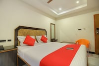 OYO Hotel Srees