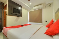 OYO Hotel Srees