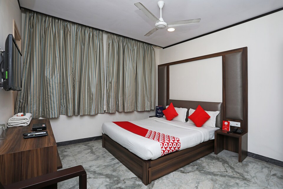 OYO 15966 Hotel Shivam, Howrah Kolkata, Kolkata