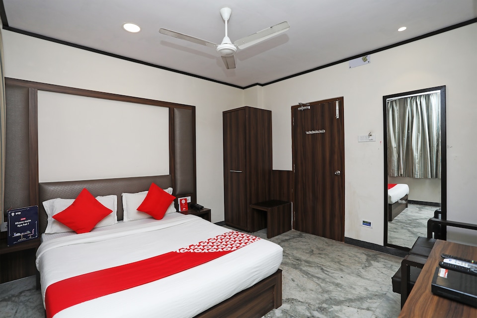 OYO 15966 Hotel Shivam, Howrah Kolkata, Kolkata