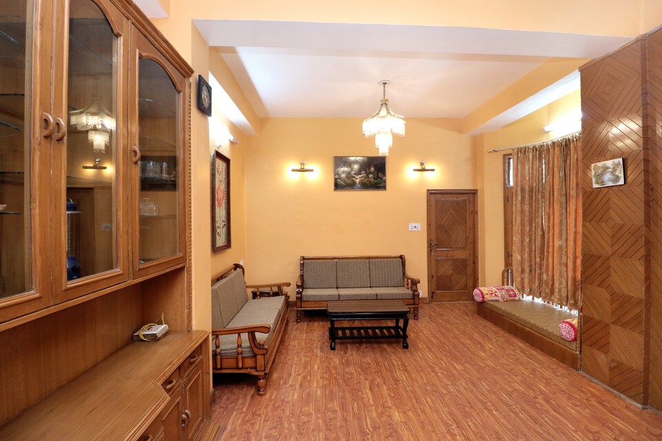 OYO 15969 Home Luxurious 3BHK  Bharari, New Shimla, Shimla