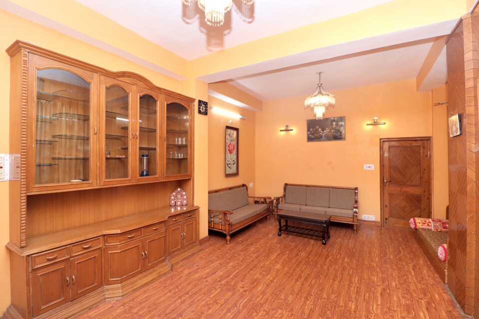 OYO 15969 Home Luxurious 3BHK  Bharari, New Shimla, Shimla