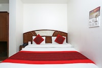 OYO Hotel Sun International Near Jama Masjid