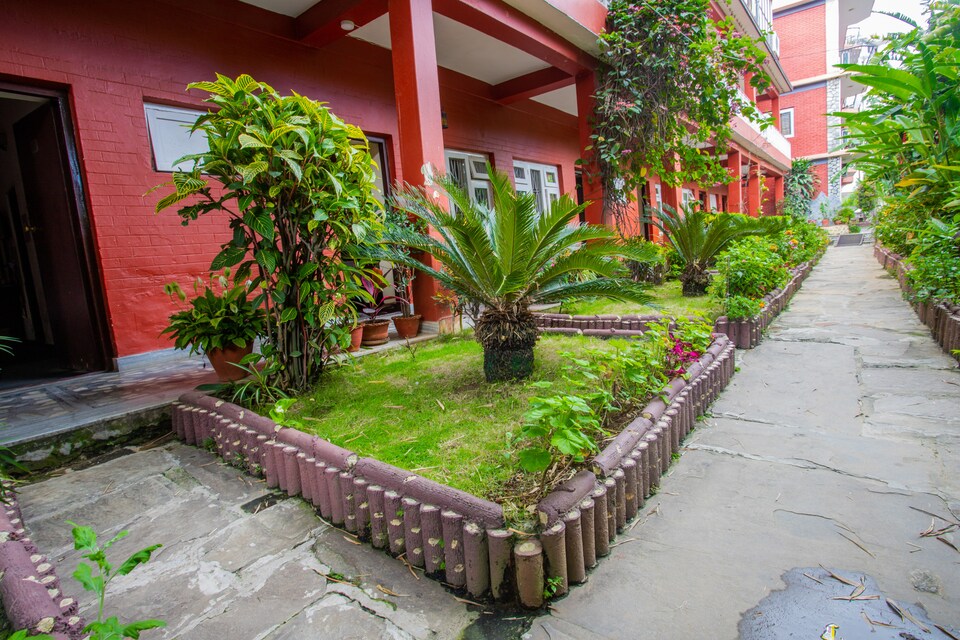 OYO 151 Hotel Snowland, Pokhara, Pokhara