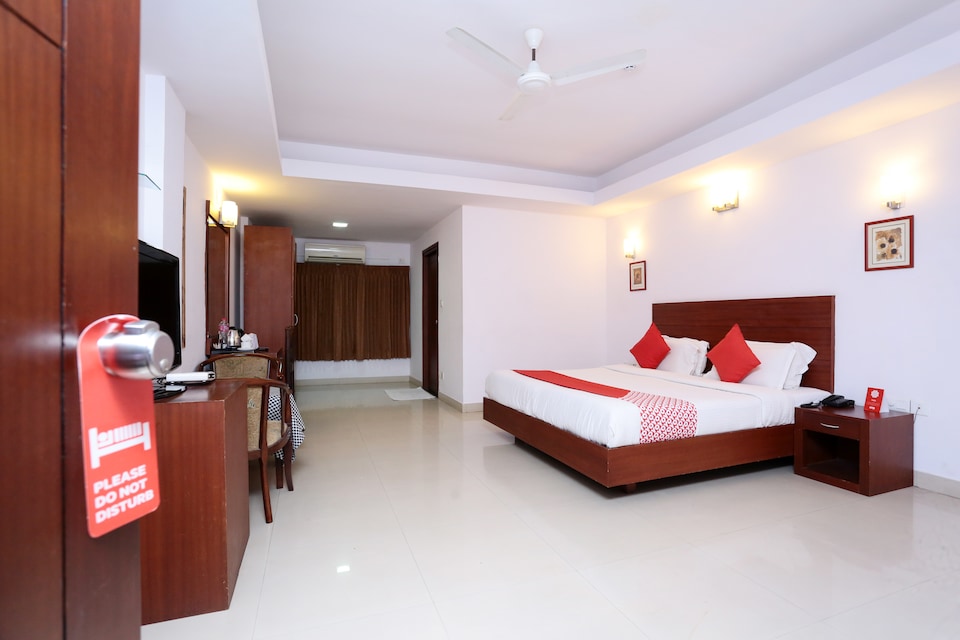 OYO 15992 Central Hotel, Thrissur-II, Thrissur