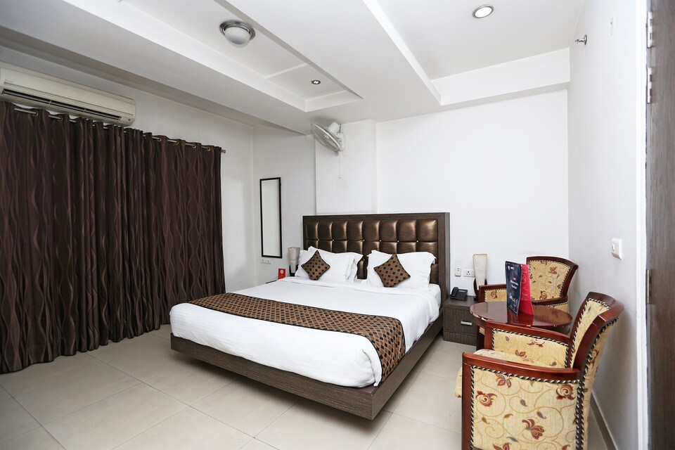 OYO 16004 Le Crescent, Indirapuram Ghaziabad, Ghaziabad